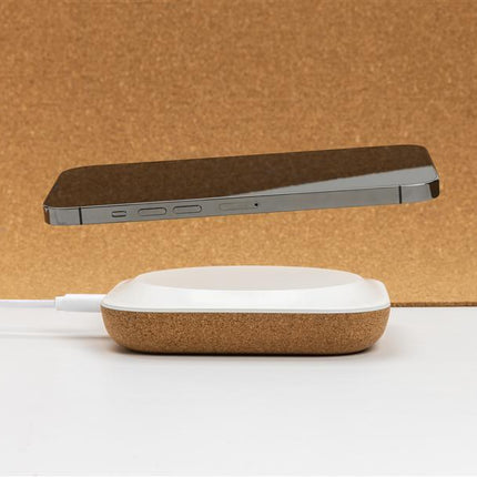 Recycled plastic and cork 10W wireless pack of 25 Custom Wood Designs __label: Multibuy customwooddesignscorkwirelesscharger